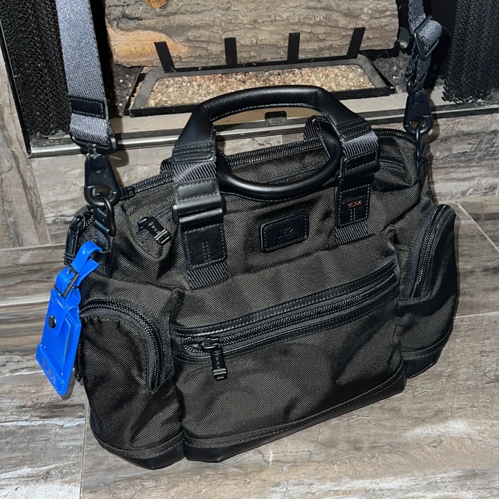 TUMI Alpha Bravo Brooks Slim Brief - NEVER USED!